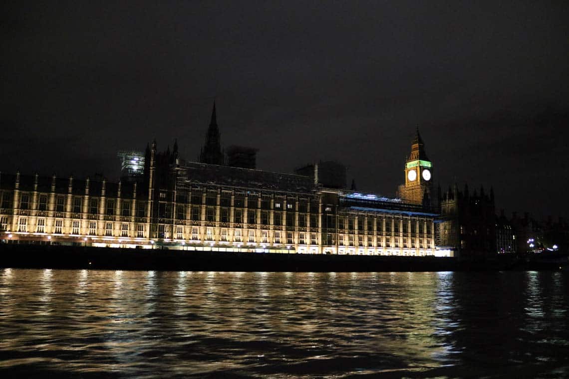 Battersea Park Firework Cruises & Charters | Viscount Cruises
