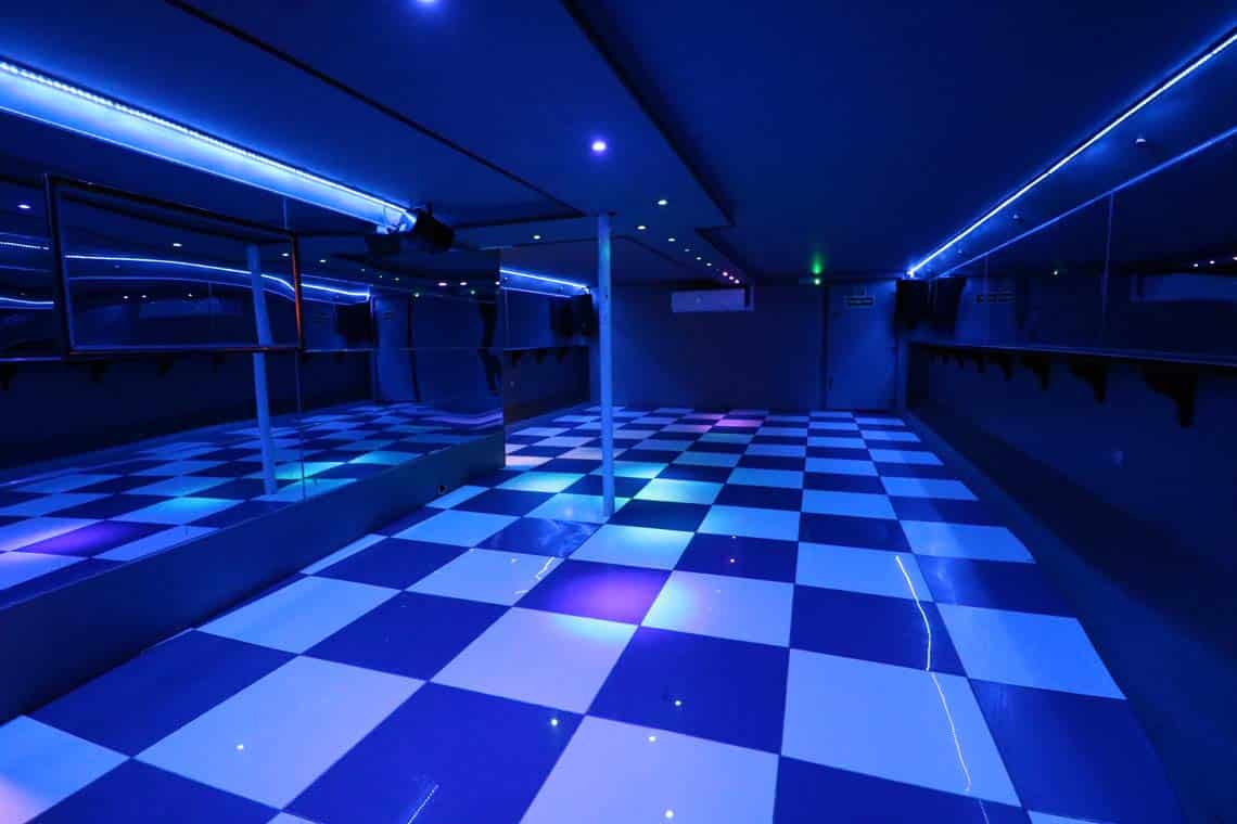 M.V Avontuur IV, Dance Floor