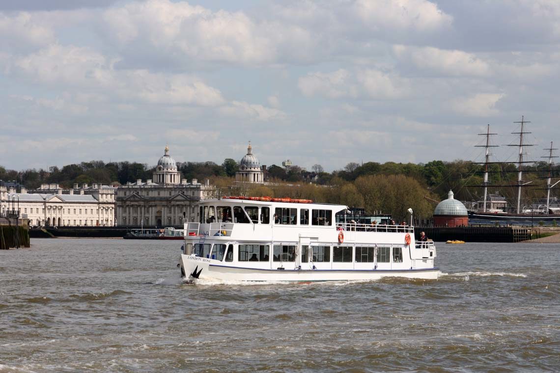 Thames Sunday Evening Cruise | Viscount Cruises