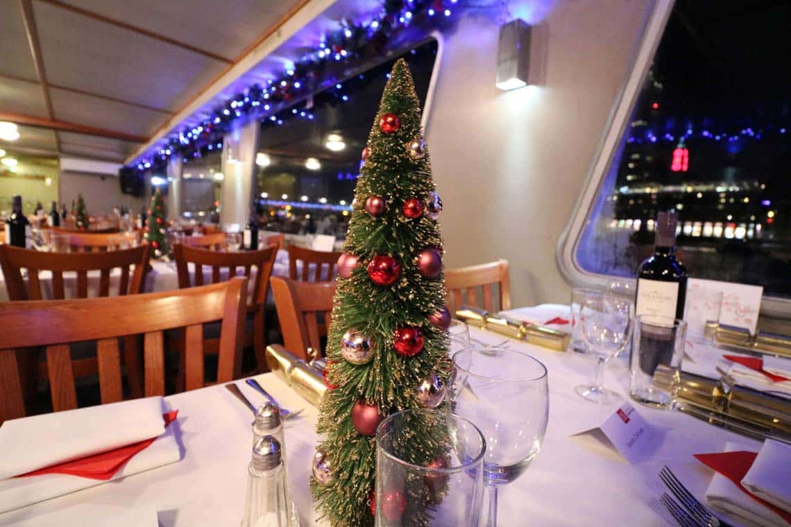 Croisières et charters de Noël sur la Tamise