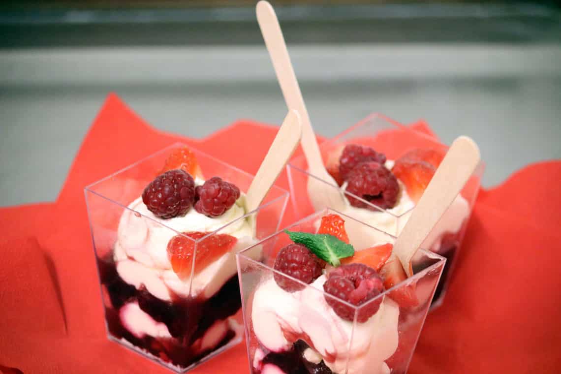 Mulled Wine Eton Mess (v)