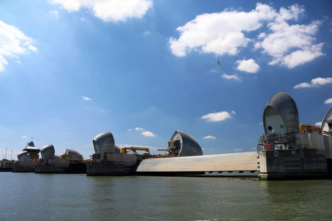 thames boat trip to thames barrier