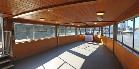 M.V London Rose, Dance Floor