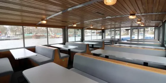 M.V London Rose, Salon Supérieur