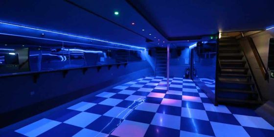 M.V Avontuur IV, Dance Floor