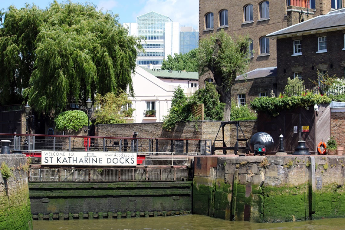 Quai Sainte-Catherine, Tower Hamlets